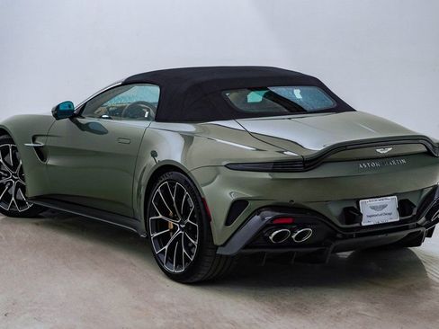 Used 2026 Aston Martin V8 Vantage Roadster image 8