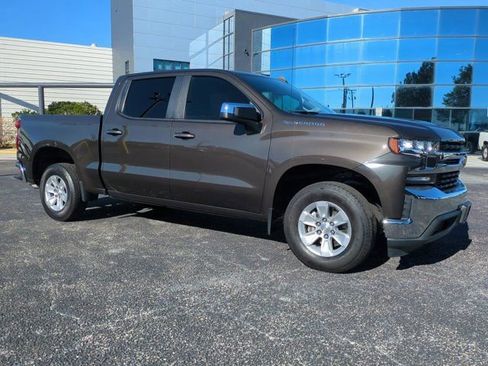 Used 2021 Chevrolet Silverado 1500 LT RWD image 2