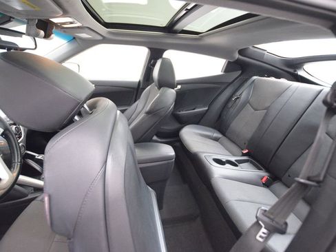 Used 2014 Hyundai Veloster w/ Style Package 02 image 11