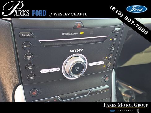 Certified 2018 Ford Edge Titanium w/ Technology Package image 23