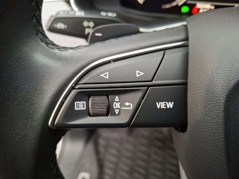 Used 2022 Audi Q8 Premium Plus w/ Premium Plus Package image 17