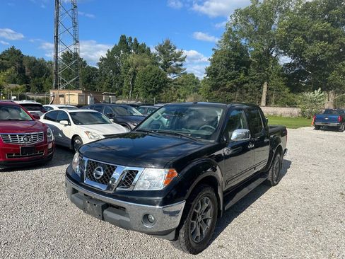 Used 2019 Nissan Frontier SL AWD/4WD image 1