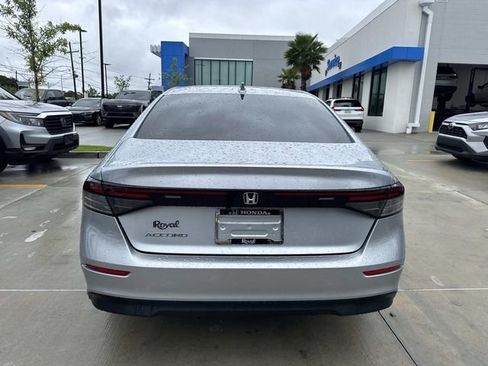 Certified 2025 Honda Accord LX image 6
