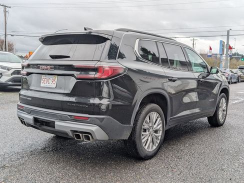 Used 2024 GMC Acadia Elevation image 3