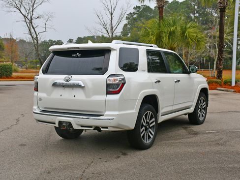 Used 2017 Toyota 4Runner Limited image 3