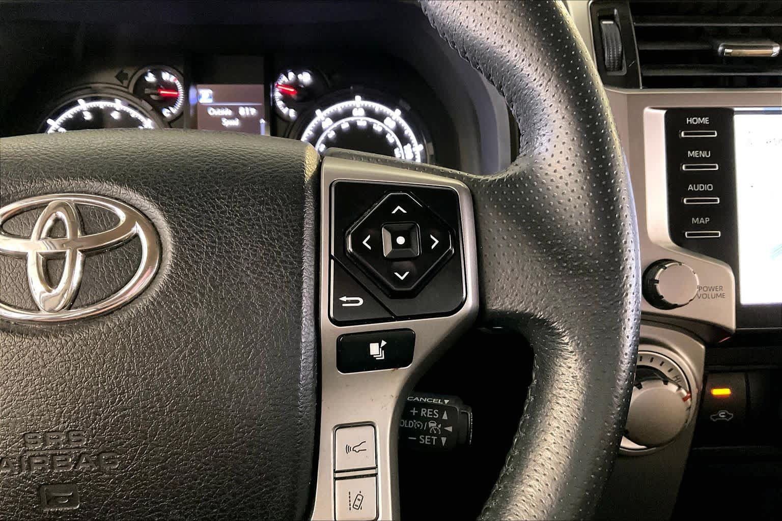 Used 2020 Toyota 4Runner SR5 Premium RWD image 22