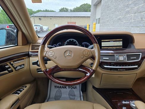 Used 2012 Mercedes-Benz S 550 4MATIC w/ Premium 2 Pkg image 39