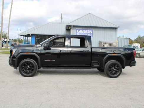Used 2025 GMC Sierra 2500 AT4 image 6
