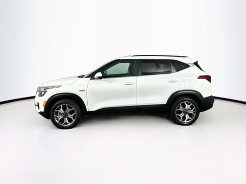 Used 2021 Kia Seltos EX AWD/4WD image 4