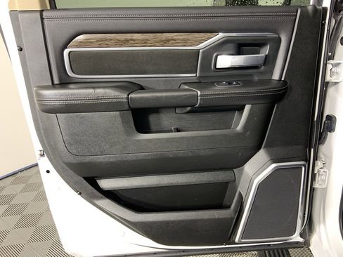 Used 2020 RAM 2500 Laramie image 22