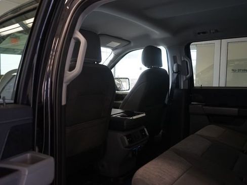 Certified 2021 Ford F150 XLT w/ Equipment Group 302A High image 30