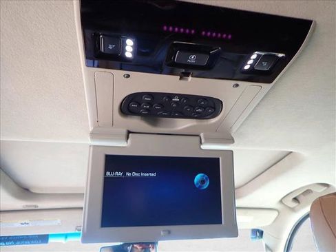 Used 2016 Cadillac Escalade ESV Platinum image 12