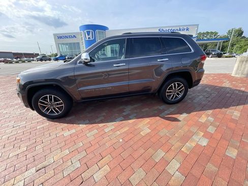 Used 2021 Jeep Grand Cherokee Limited w/ Sun & Sound Group AWD/4WD image 29