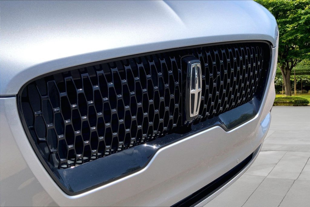 Used 2022 Lincoln Aviator Reserve w/ Equipment Group 201A AWD/4WD image 32