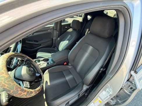 Used 2025 Honda Civic Sport image 6