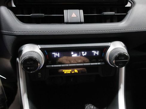 Used 2021 Toyota RAV4 LE w/ Carpet Mat Package (TMS) image 26