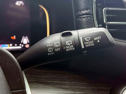 Used 2023 Jeep Wagoneer Series III w/ Convenience Group I image 25