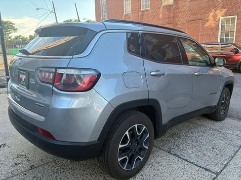 Used 2022 Jeep Compass Latitude w/ Convenience Group AWD/4WD image 7