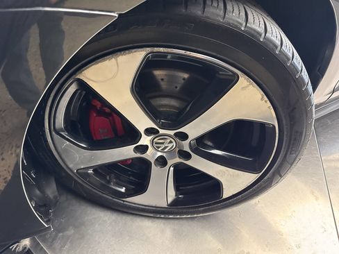 Used 2017 Volkswagen GTI Autobahn FWD image 35