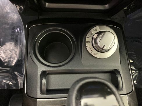 Used 2019 Toyota 4Runner Limited image 24