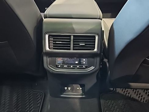 New 2026 Volkswagen Atlas SEL Premium R-Line AWD/4WD image 18