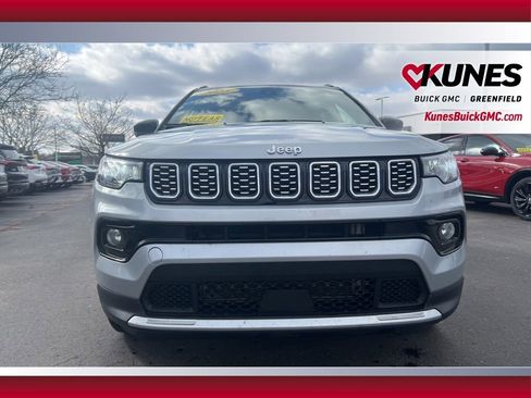 Used 2025 Jeep Compass Limited image 14