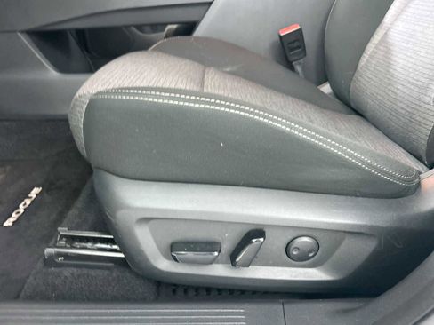 Used 2022 Nissan Rogue SV image 14