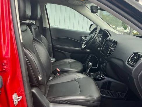 Used 2019 Jeep Compass Limited AWD/4WD image 34