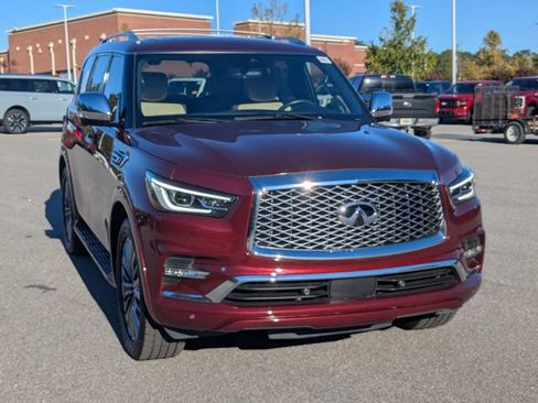 Used 2021 INFINITI QX80 Sensory w/ All-Season Package image 2