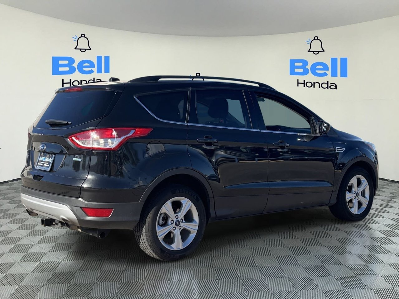 Used 2015 Ford Escape SE w/ Equipment Group 201A AWD/4WD image 4