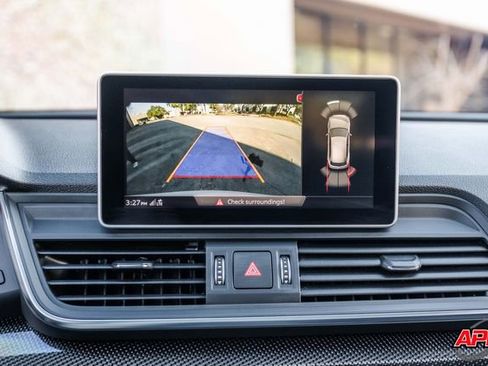 Used 2020 Audi SQ5 Premium Plus w/ Premium Plus Package image 70