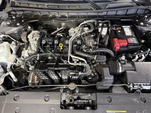 Used 2023 Nissan Altima 2.5 SV w/ SV Premium Package FWD image 28