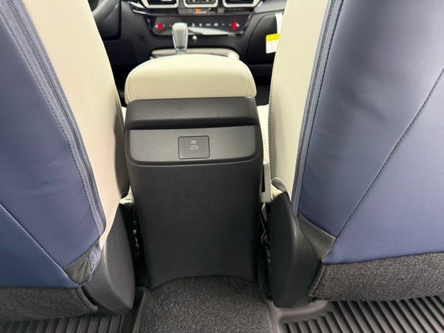 New 2026 Nissan Sentra SL w/ Floor Mat Package FWD image 24