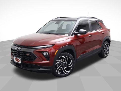 Certified 2025 Chevrolet TrailBlazer RS w/ Driver Confidence Package image 1