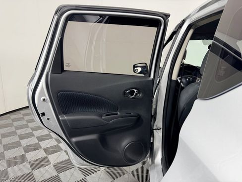 Used 2017 Nissan Versa Note SV image 25