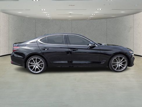 Used 2023 Genesis G70 3.3T RWD image 1