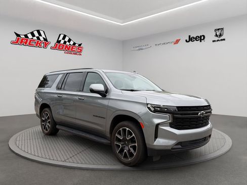 Used 2023 Chevrolet Suburban RST w/ Luxury Package AWD/4WD image 10