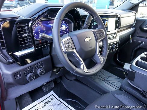 New 2026 Chevrolet Silverado 1500 LT w/ Convenience Package II AWD/4WD image 11