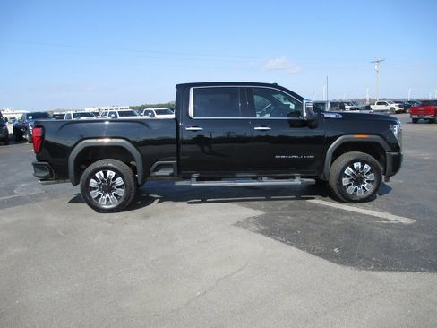 Used 2025 GMC Sierra 2500 Denali w/ Denali Reserve Package image 5