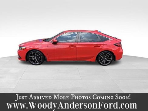 Used 2022 Honda Civic Sport Touring image 3