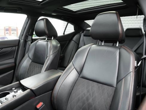 Used 2019 Nissan Maxima SR w/ Premium Package image 25