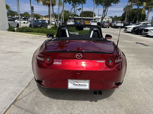 New 2026 MAZDA MX-5 Miata Club w/ Interior Package RWD image 2