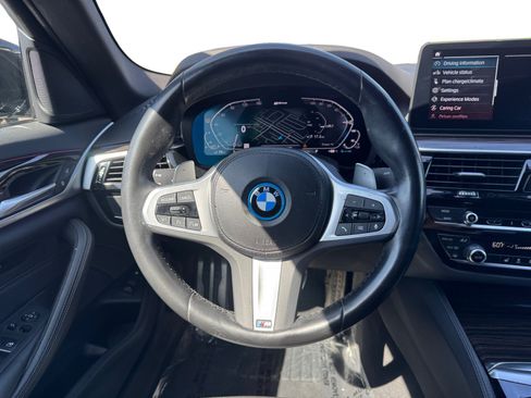 Used 2023 BMW 530e w/ M Sport Package RWD image 12