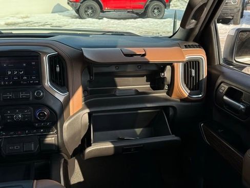 Used 2021 Chevrolet Silverado 1500 High Country image 30