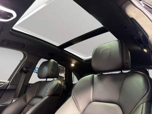 Used 2023 Porsche Macan GTS image 15