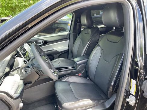 Used 2023 Jeep Compass Limited AWD/4WD image 19