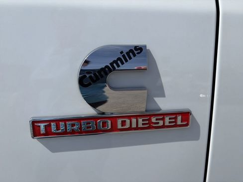 Used 2024 RAM 2500 Laramie w/ Sport Appearance Package image 36