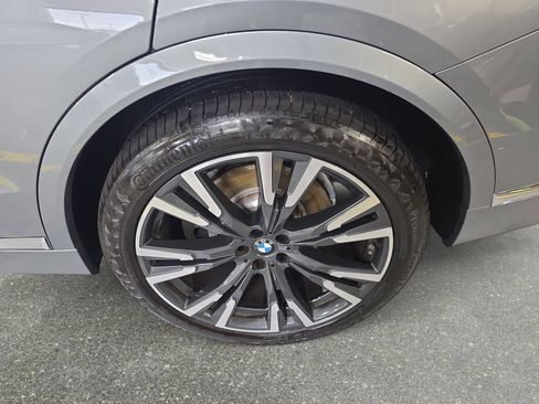 Used 2024 BMW X7 xDrive40i AWD/4WD image 32