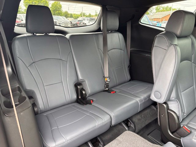 Used 2022 Buick Enclave Essence w/ Sport Touring Edition FWD image 27
