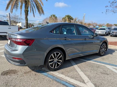 New 2026 Volkswagen Jetta SE image 6